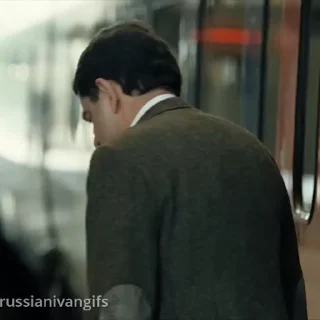 😠