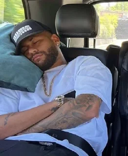 😴