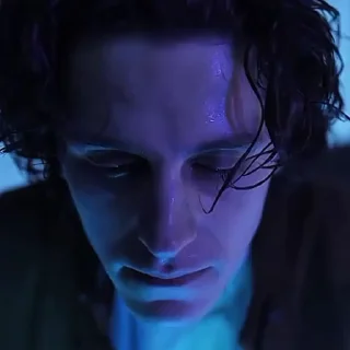⚡