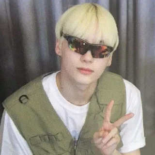 ✌️