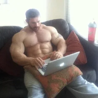 💻