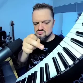 🎹