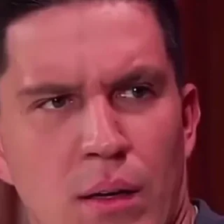 🤨