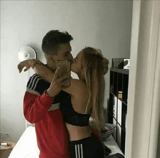 💋