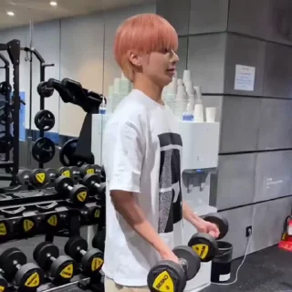 👊