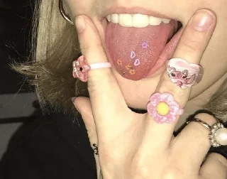 👅