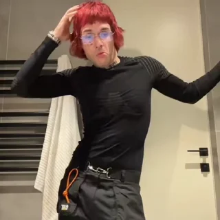 🕺