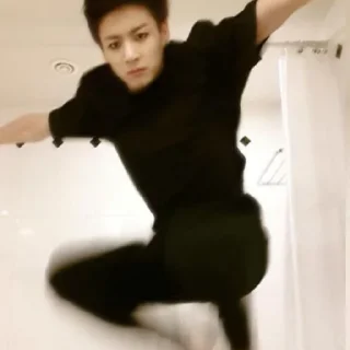 🕺