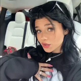👾