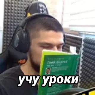 📚