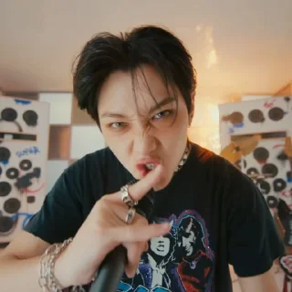 💋