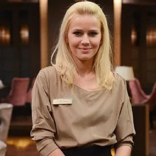 👱‍♀️