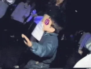 🕺