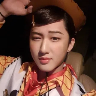 🤠