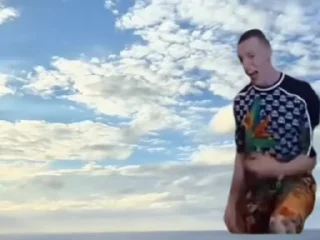 😘