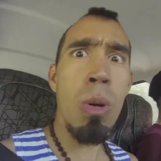 😧