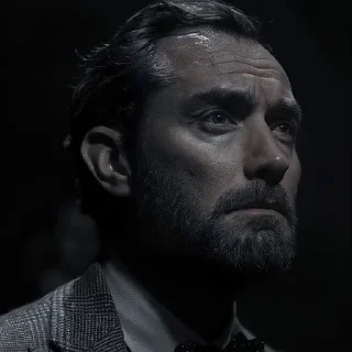 🎬