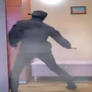 🕺