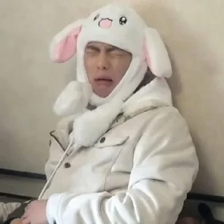 😭