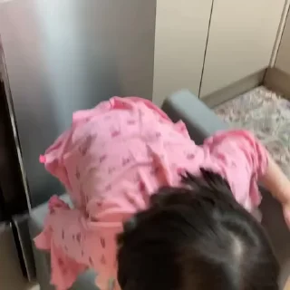 👀