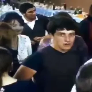 😐