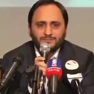 😂