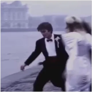 😘