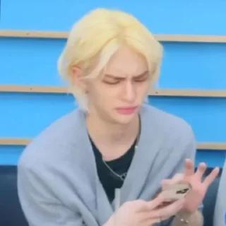 🥴
