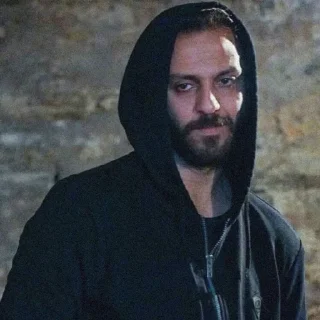 🕳