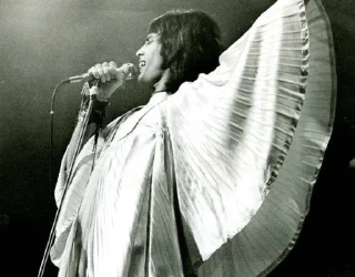 👼