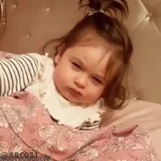 😴