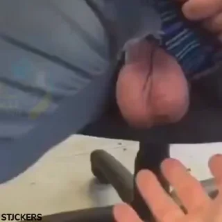 😧