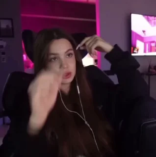😂