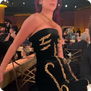 😳
