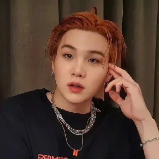 😨