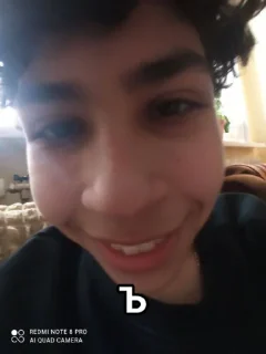 😨