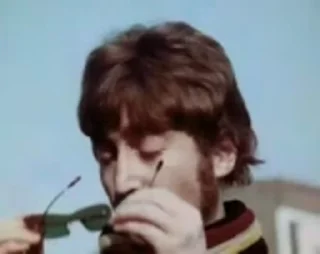 🥸