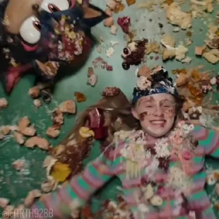 🥳