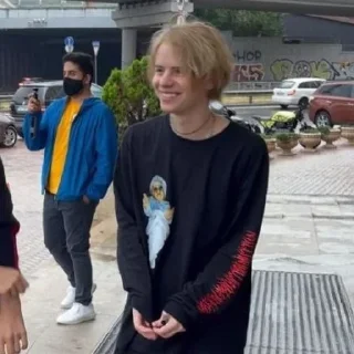 😄