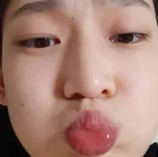 😘
