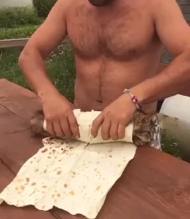 😋