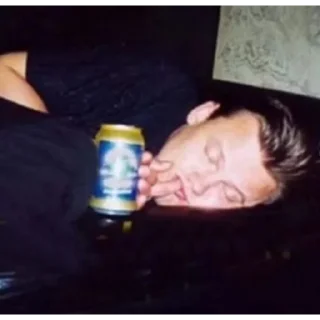 😴
