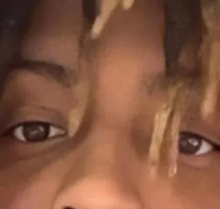 👀