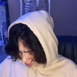 😿