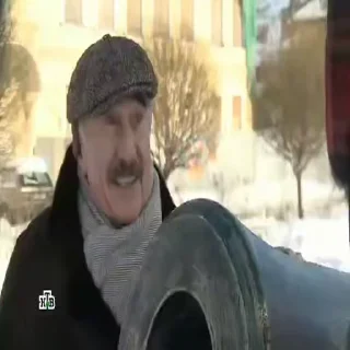 😧