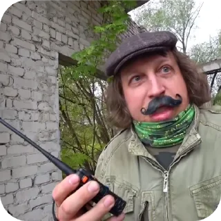 👨