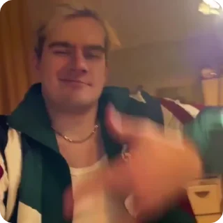 😎