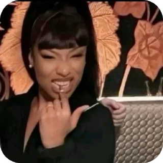 ✋