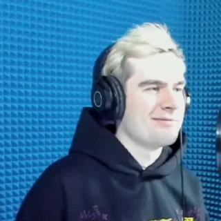 😁