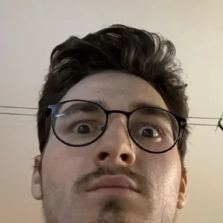 😳